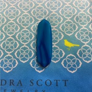 EUC Blue Banded Agate Frances/Lawson Stone